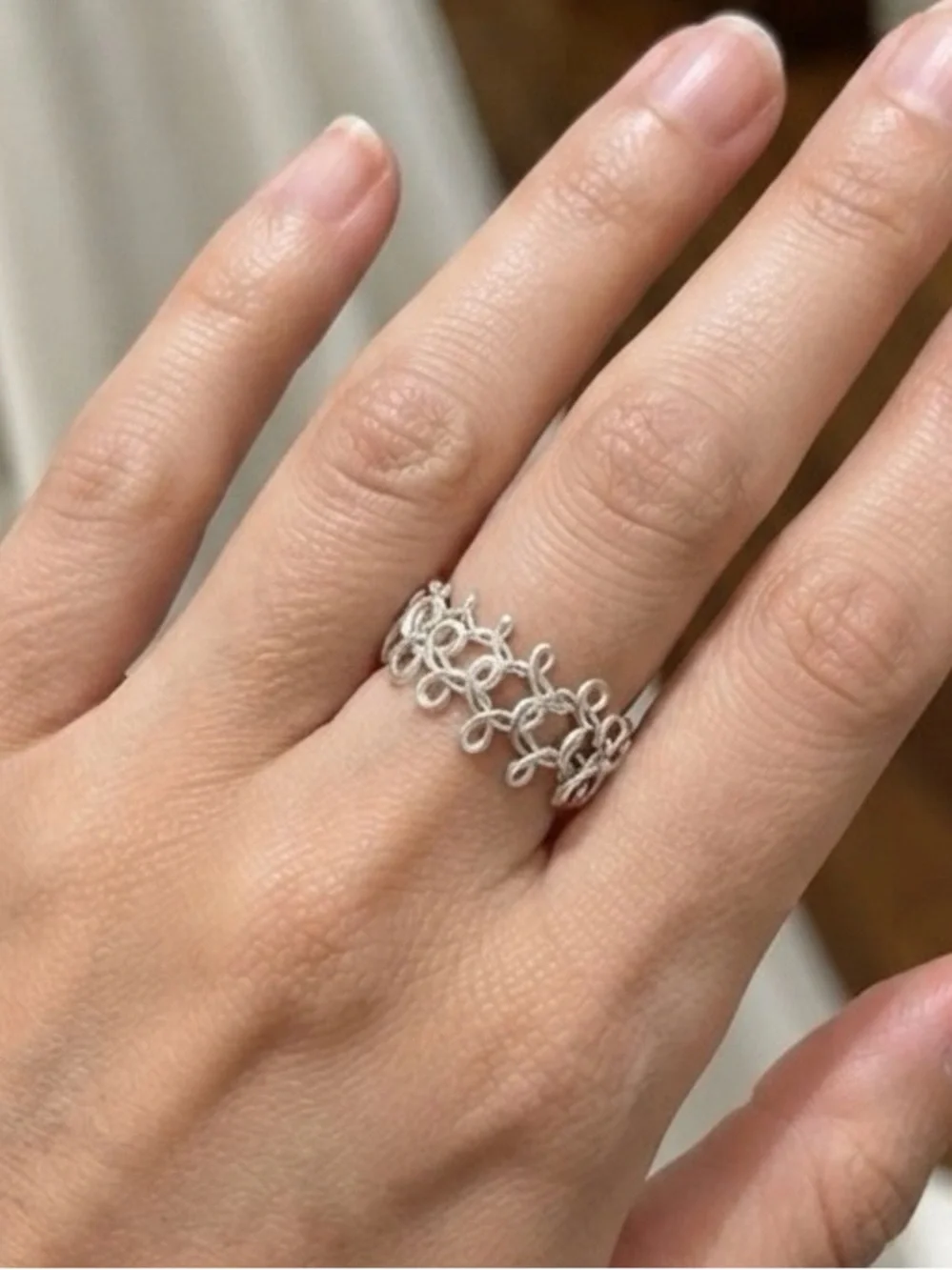 Elegant Silver Swirl Ring unisex